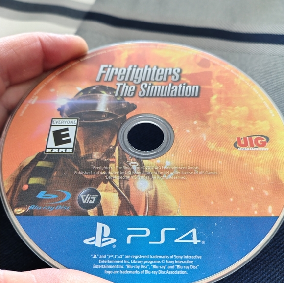 Firefighter The Simulation PS4 - Picture 1 of 2